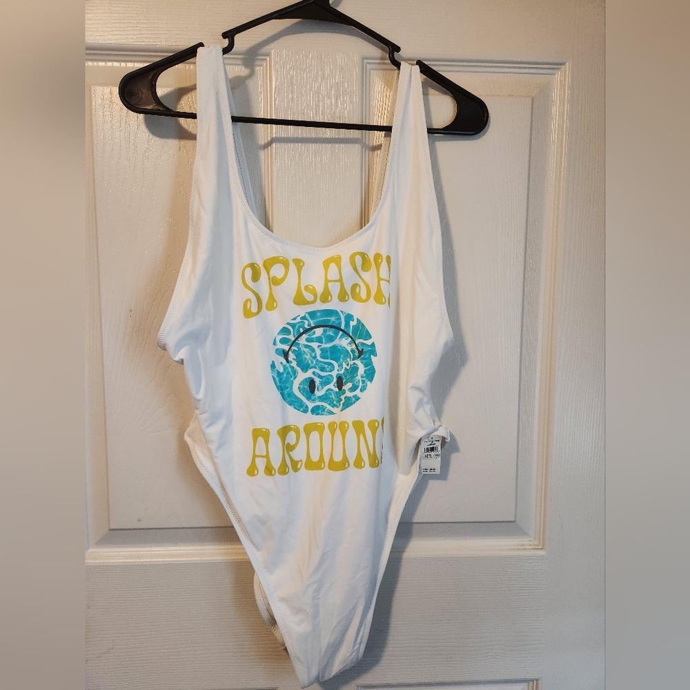 AERIE SWIMWEAR  NWT